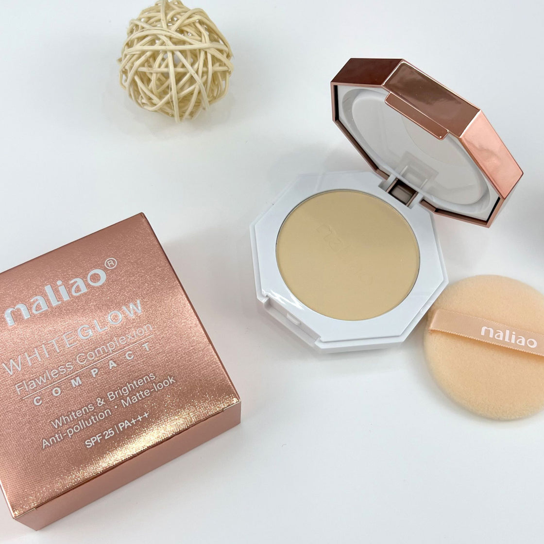 Maliao White Glow Flawless Complex Compact Powder - Radiant Finish & Long-Lasting Coverage - Maliao Makeup